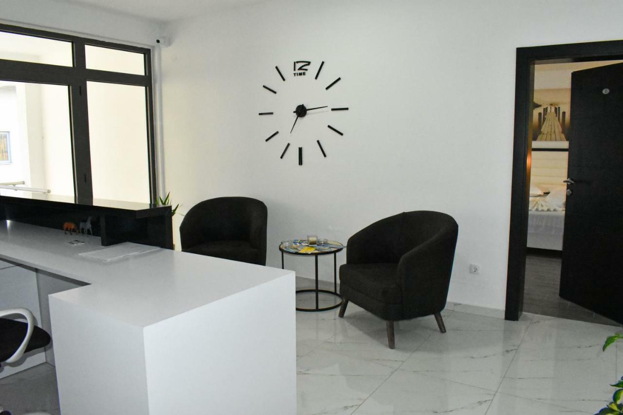 Flo Apartments Ulcinj Exterior photo
